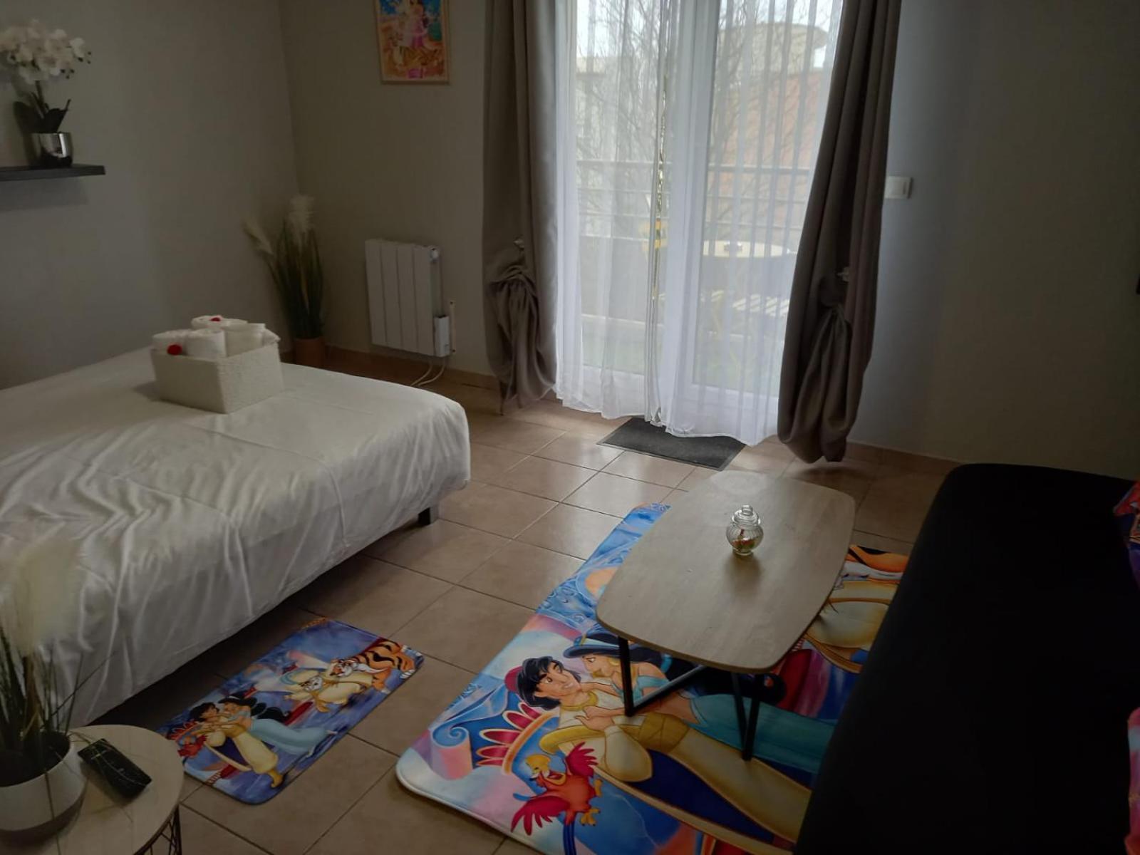 C101 Appartement Disneyland Монтеврен Экстерьер фото